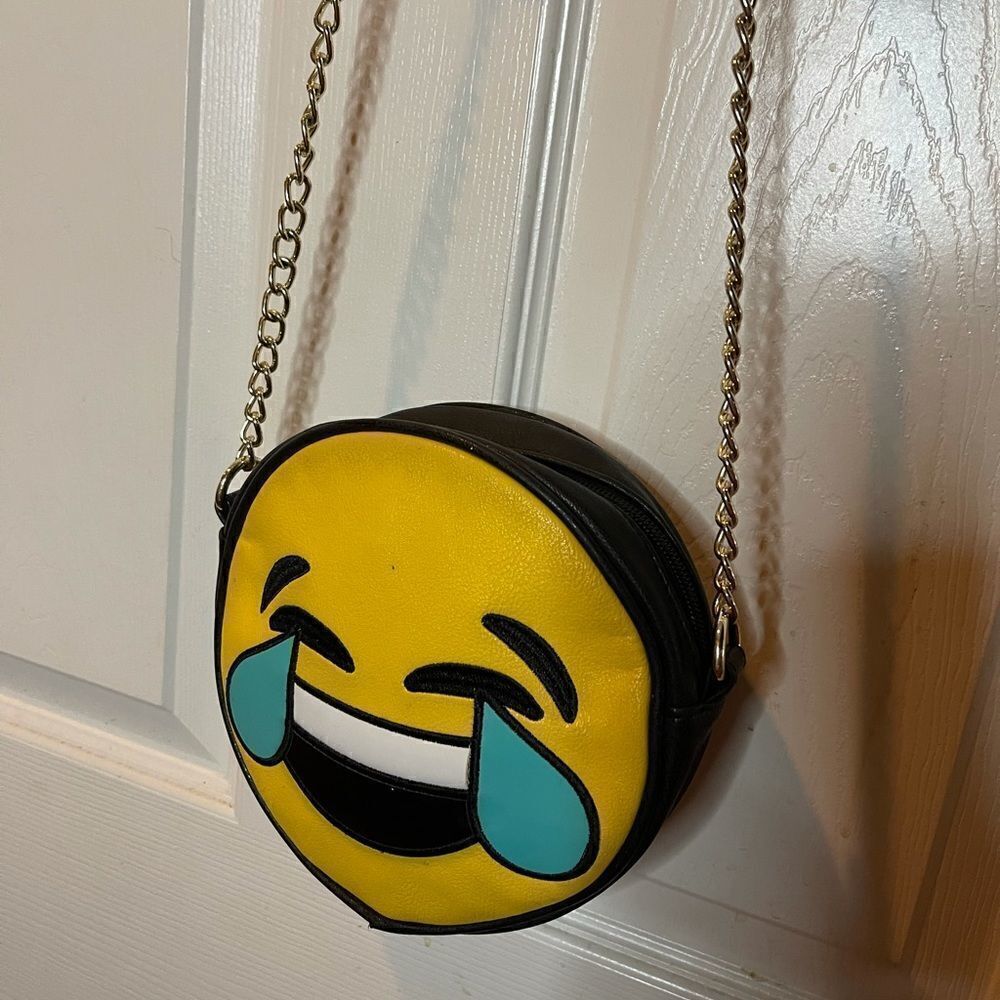 Olivia Miller the collection Emoji smiley yellow and black crossbody. - Picture 3 of 11